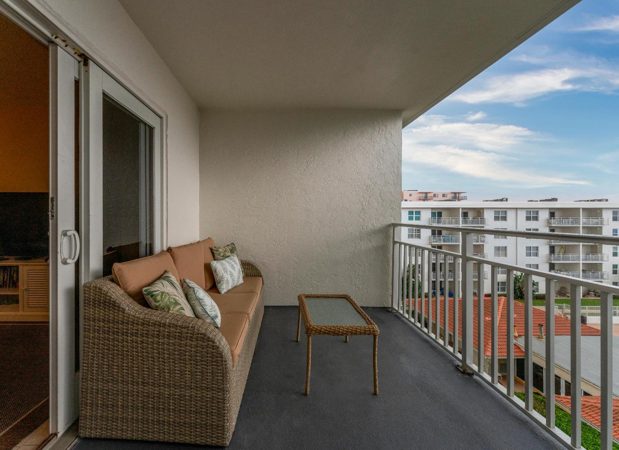Fabulous Ocean And Pool Views From Balcony & Located On No-Drive Beach New Smyrna Beach Dış mekan fotoğraf